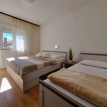 In Mit Privatem Parkplatz By Interhome * Crikvenica