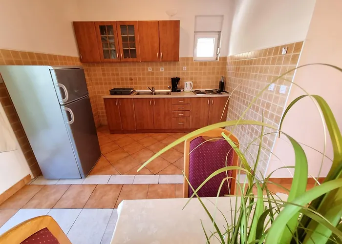 In Mit Privatem Parkplatz By Interhome Apartment *
