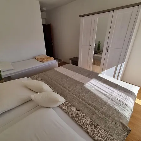 Appartement In Mit Privatem Parkplatz By Interhome Crikvenica