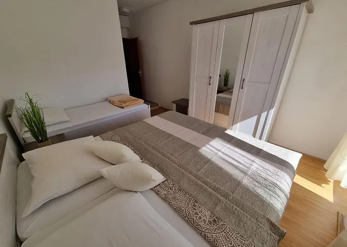 Appartement In Mit Privatem Parkplatz By Interhome Crikvenica